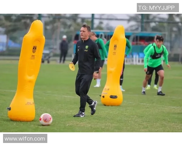 足球明星主题房打造梦想空间让你与偶像零距离接触体验足球魅力的完美之旅